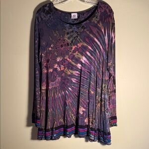 Women's Purple & Pink Tie-Dye Long Sleeve Top
